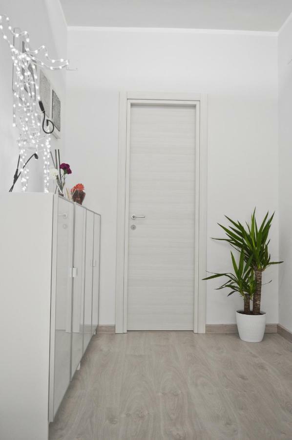 EasyhomeinNapels Buitenkant foto